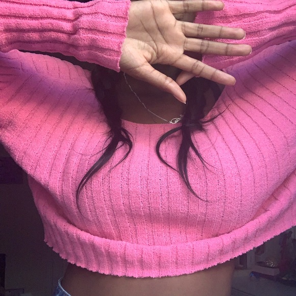 Pink sweater - Picture 2 of 3